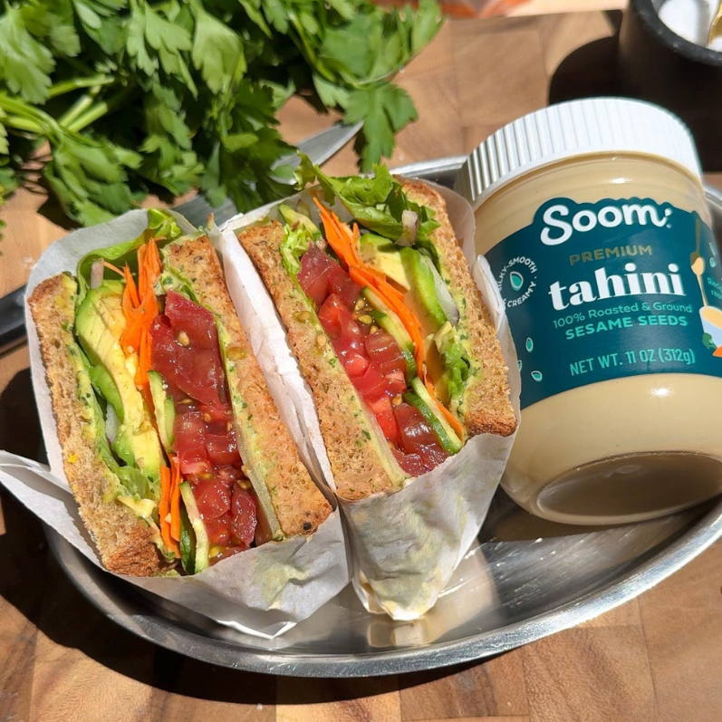 Hummus & Veggie Sandwich